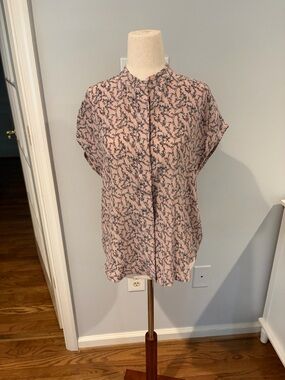 Club Monaco Mauve-Pink Silk Blouse with Navy Floral Print